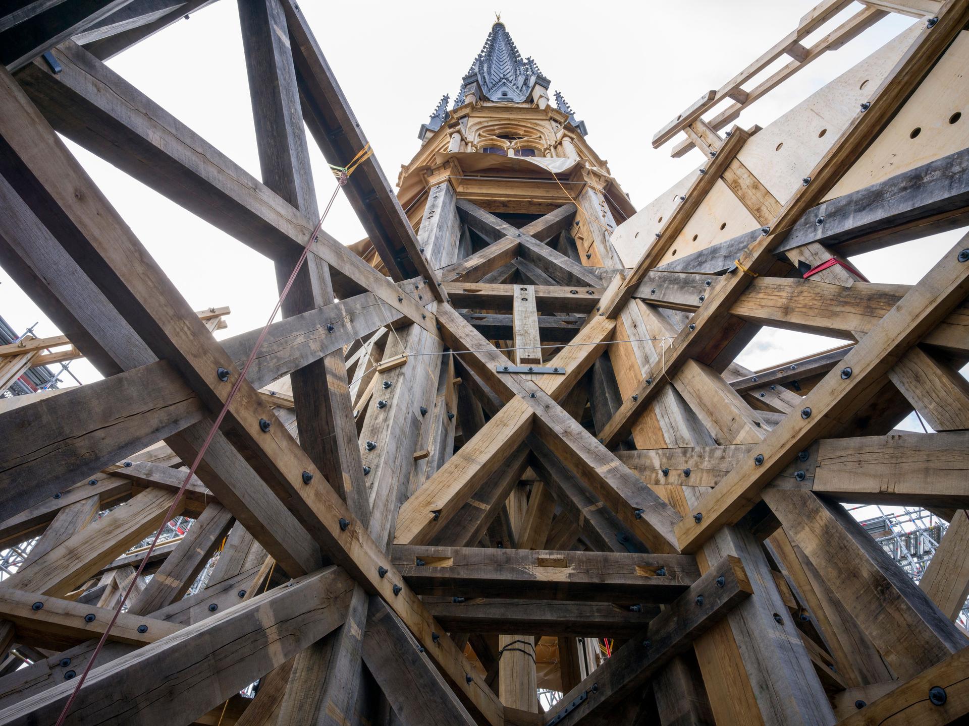 David Bordes © Rebâtir Notre-Dame de Paris /uploads/NDP_202404tabouret_7118_fdfb37a394.jpg