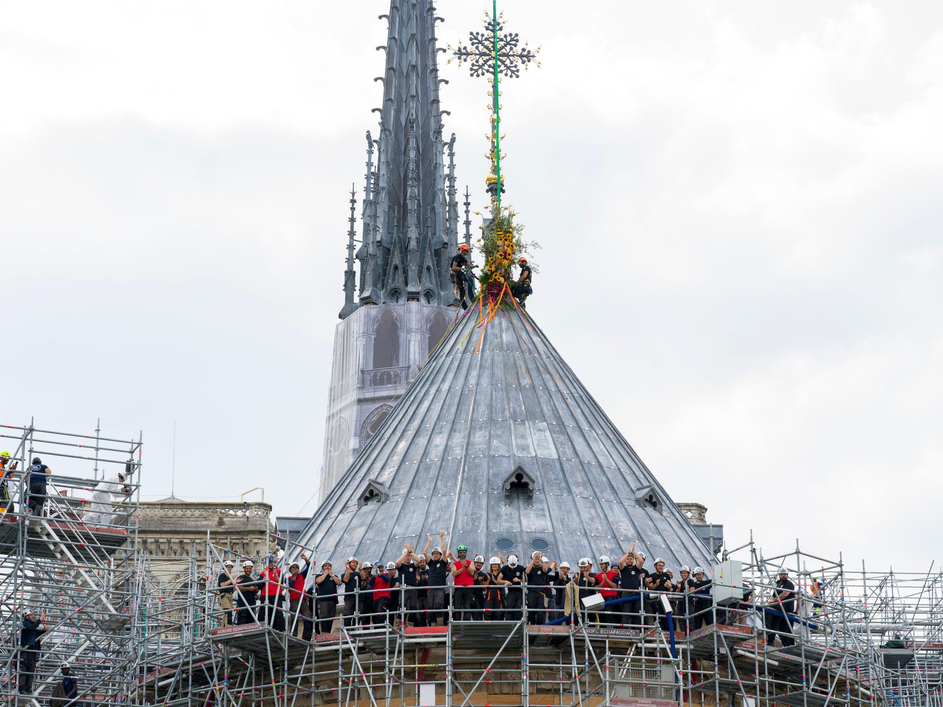David Bordes © Rebâtir Notre-Dame de Paris NDP_202407bouquetplomb_0516.jpg